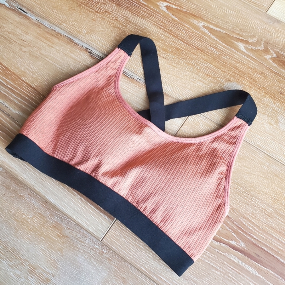 NWOT Forever 21 Light Brown Tan Beige & Black Crisscoss Racerback Sports Bra